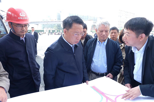 南昌市委副書(shū)記、市長(zhǎng)劉建洋視察洪都大道快速化改造工程